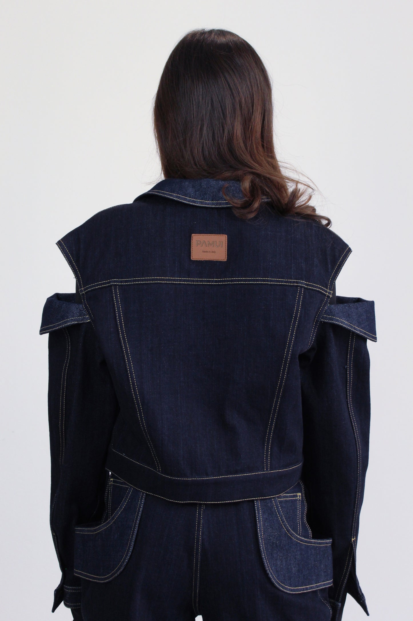 Giacca in denim con dettagli cut-out